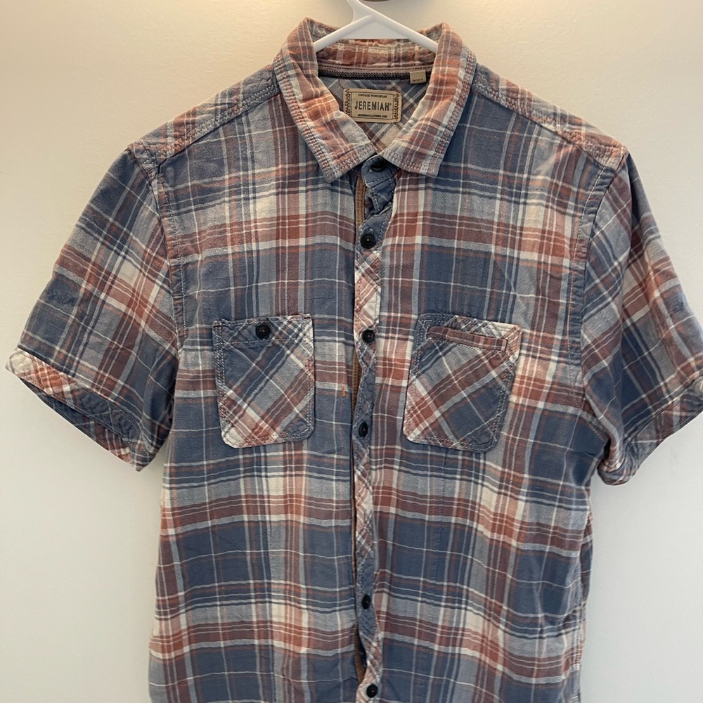 Jeremiah plaid short sleeve button up